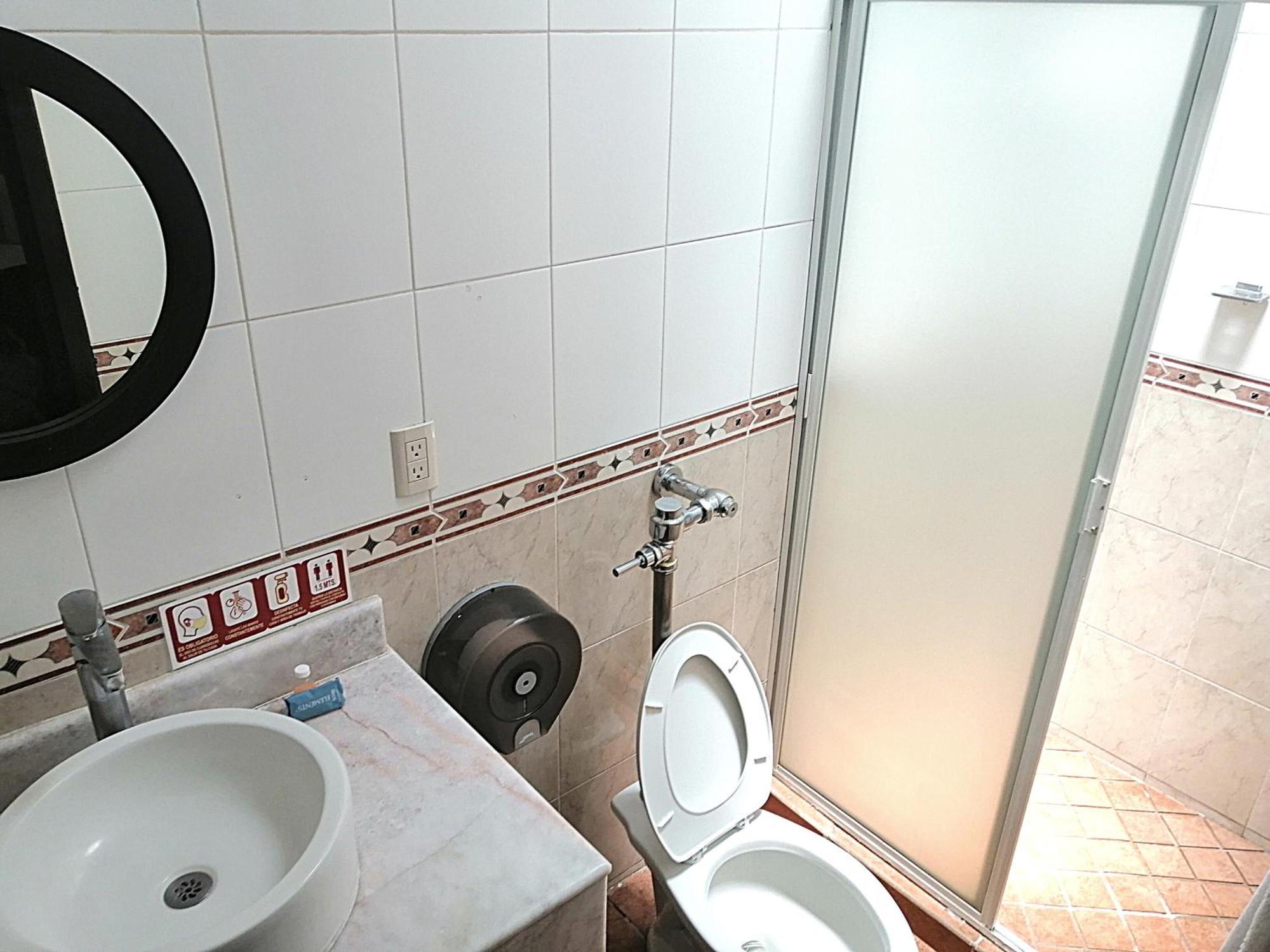 Hotel Aquiles Guadalajara Room photo